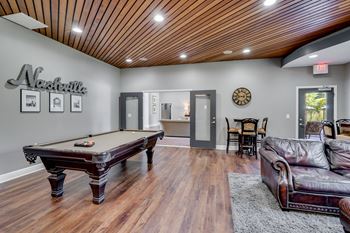 Clubhouse Lounge & Pool Table